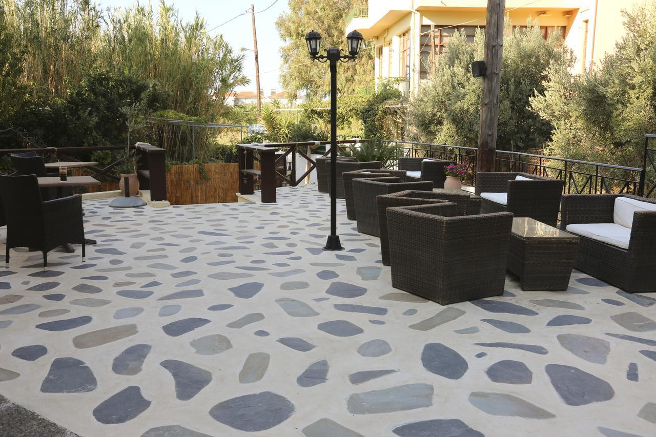 Coral Hotel Plomari Exterior photo